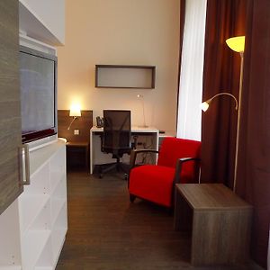 Deluxe Zimmer mit Kingsize-Bett